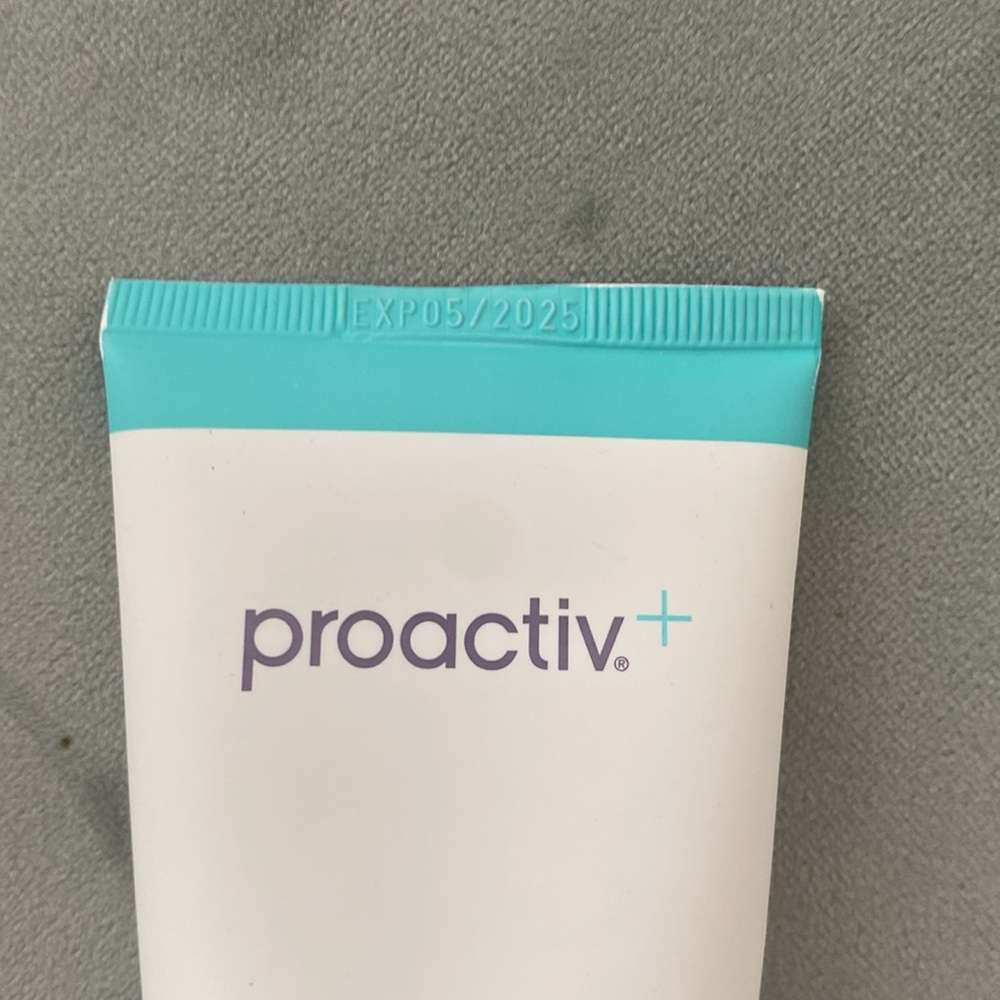 Proactiv+ Complexion Perfecting Hydrator, brand new - Picture 2 of 5